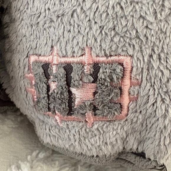 SCENTSY BUDDY Ollie The Gray Elephant Plush 2010 Stuffed Animal Retired 15” - Picture 3 of 8